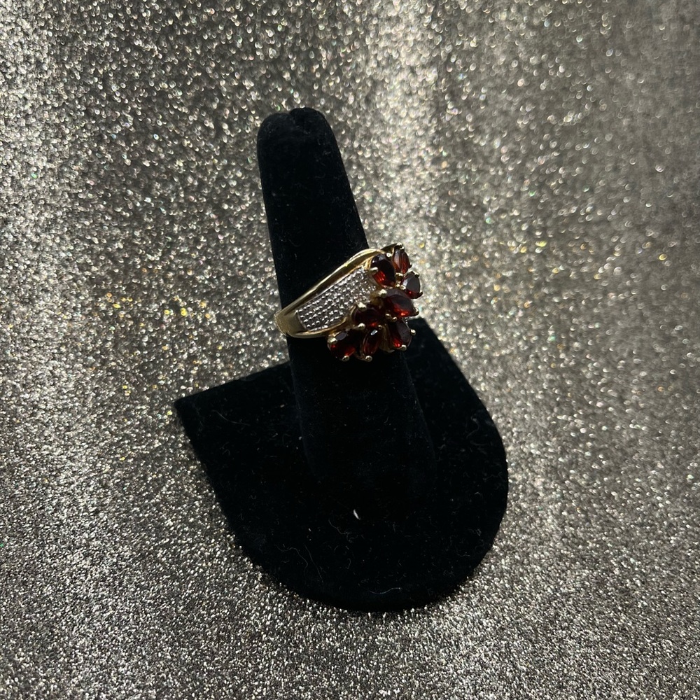 Gorgeous Ruby Ring - image 8